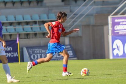 Primera derrota de los sorianos en su visita a La Balastera