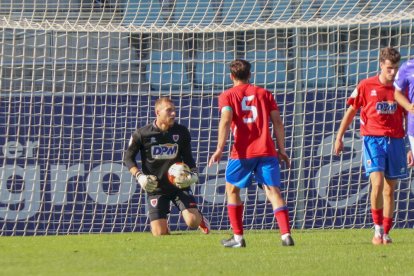 Primera derrota de los sorianos en su visita a La Balastera