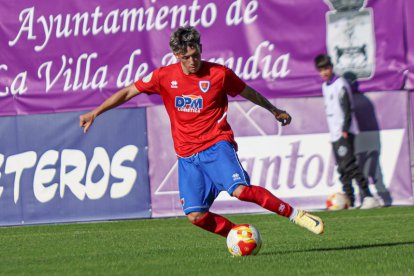 Primera derrota de los sorianos en su visita a La Balastera