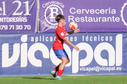 Primera derrota de los sorianos en su visita a La Balastera