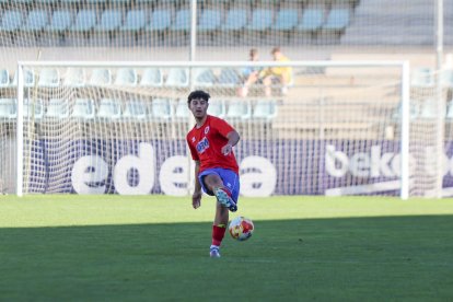 Primera derrota de los sorianos en su visita a La Balastera