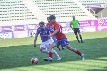 Primera derrota de los sorianos en su visita a La Balastera