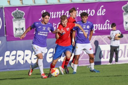 Primera derrota de los sorianos en su visita a La Balastera