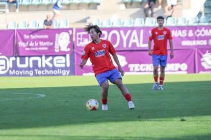 Primera derrota de los sorianos en su visita a La Balastera