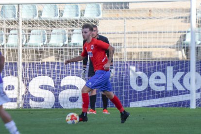 Primera derrota de los sorianos en su visita a La Balastera