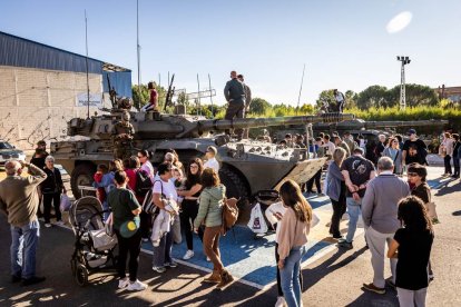 Los niños conocieron los Centauros y las armas del Ejército