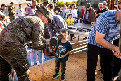 Los niños conocieron los Centauros y las armas del Ejército