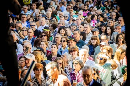 Cientos de personas bailaron en la Plaza Mayor