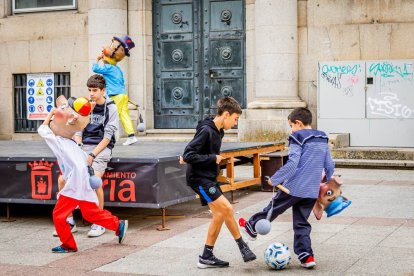 La diversión de los niños sirvió de homenaje al joven fallecido