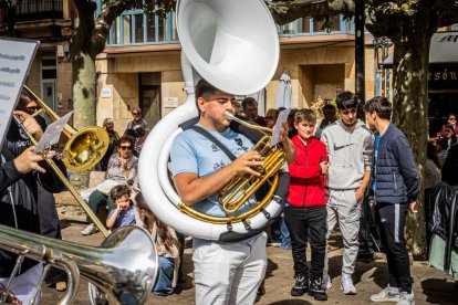 La diversión de los niños sirvió de homenaje al joven fallecido