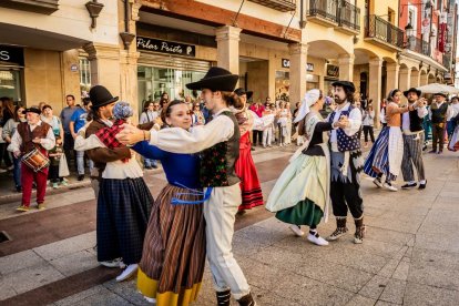 Una fiesta de tradiciones para la mañana del sábado