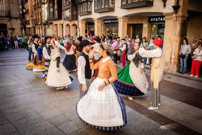 Una fiesta de tradiciones para la mañana del sábado