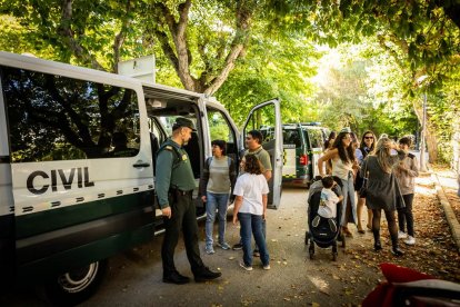 Los asistentes conocieron de primera mano el trabajo de la Benemerita