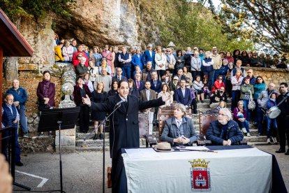 El acto se produjo tras la misa en la ermita