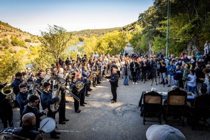 El acto se produjo tras la misa en la ermita