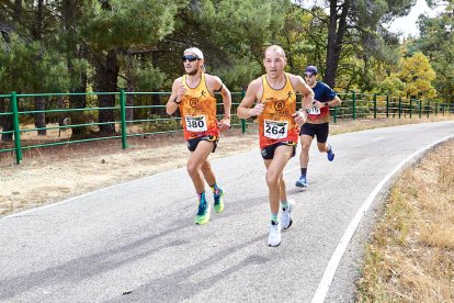 César Giaquinta y Marina Girona ganan la XIV Carrera Verde de la Guardia Civil.