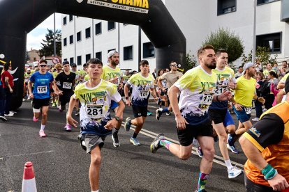 César Giaquinta y Marina Girona ganan la XIV Carrera Verde de la Guardia Civil.