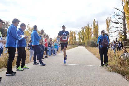 César Giaquinta y Marina Girona ganan la XIV Carrera Verde de la Guardia Civil.