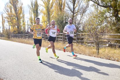 César Giaquinta y Marina Girona ganan la XIV Carrera Verde de la Guardia Civil.