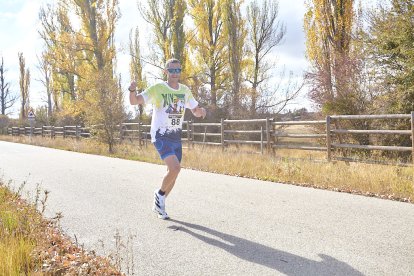 César Giaquinta y Marina Girona ganan la XIV Carrera Verde de la Guardia Civil.