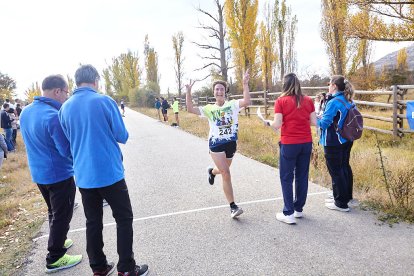 César Giaquinta y Marina Girona ganan la XIV Carrera Verde de la Guardia Civil.