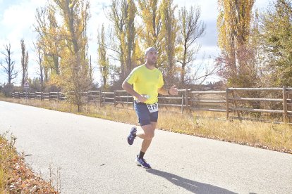 César Giaquinta y Marina Girona ganan la XIV Carrera Verde de la Guardia Civil.