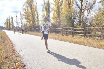 César Giaquinta y Marina Girona ganan la XIV Carrera Verde de la Guardia Civil.