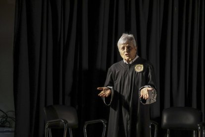 Berlanga sube el telón para indagar sobre la IA