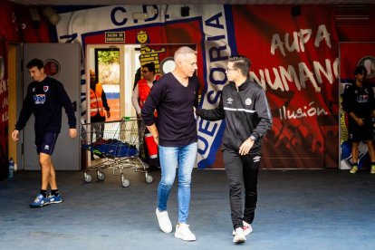 Contundente victoria de los rojillos para coger aire