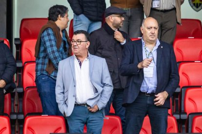 Contundente victoria de los rojillos para coger aire