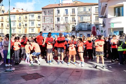 El Camino por Soria Contra el Cáncer vuelve a llenar las calles de la capital de miles de personas para recaudar fondos para la investigación.
