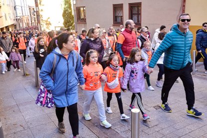 El Camino por Soria Contra el Cáncer vuelve a llenar las calles de la capital de miles de personas para recaudar fondos para la investigación.