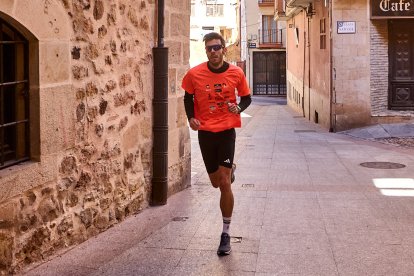El Camino por Soria Contra el Cáncer vuelve a llenar las calles de la capital de miles de personas para recaudar fondos para la investigación.