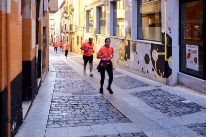 El Camino por Soria Contra el Cáncer vuelve a llenar las calles de la capital de miles de personas para recaudar fondos para la investigación.