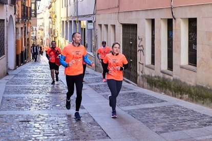 El Camino por Soria Contra el Cáncer vuelve a llenar las calles de la capital de miles de personas para recaudar fondos para la investigación.