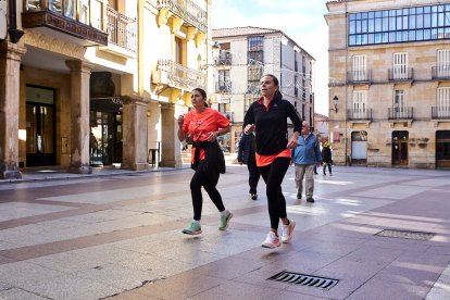 El Camino por Soria Contra el Cáncer vuelve a llenar las calles de la capital de miles de personas para recaudar fondos para la investigación.