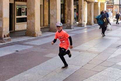 El Camino por Soria Contra el Cáncer vuelve a llenar las calles de la capital de miles de personas para recaudar fondos para la investigación.