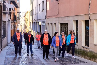 El Camino por Soria Contra el Cáncer vuelve a llenar las calles de la capital de miles de personas para recaudar fondos para la investigación.