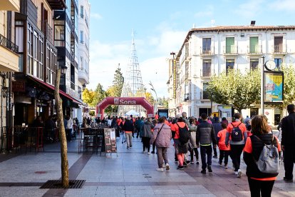 El Camino por Soria Contra el Cáncer vuelve a llenar las calles de la capital de miles de personas para recaudar fondos para la investigación.