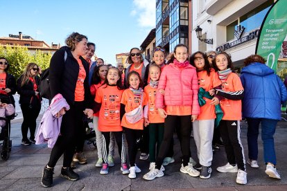 El Camino por Soria Contra el Cáncer vuelve a llenar las calles de la capital de miles de personas para recaudar fondos para la investigación.