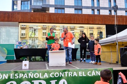 El Camino por Soria Contra el Cáncer vuelve a llenar las calles de la capital de miles de personas para recaudar fondos para la investigación.