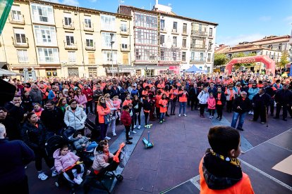 El Camino por Soria Contra el Cáncer vuelve a llenar las calles de la capital de miles de personas para recaudar fondos para la investigación.