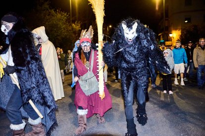 La marcha estuvo acompañada por miles de sorianos y turistas