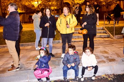 La marcha estuvo acompañada por miles de sorianos y turistas