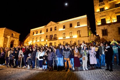 La marcha estuvo acompañada por miles de sorianos y turistas