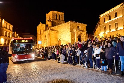 La marcha estuvo acompañada por miles de sorianos y turistas