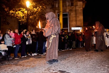 La marcha estuvo acompañada por miles de sorianos y turistas