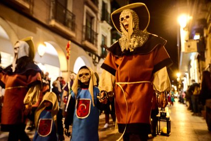 La marcha estuvo acompañada por miles de sorianos y turistas