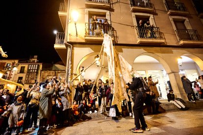 La marcha estuvo acompañada por miles de sorianos y turistas