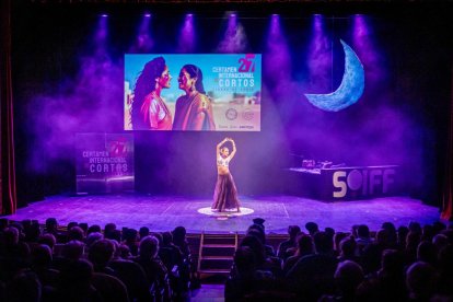 Una gala de apertura con aires de La India marcó la apertura del Certamen de Cortos Ciudad de Soria 2025.